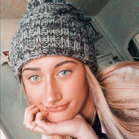 Meet your Posher, Lexi - Picture 1 of 1